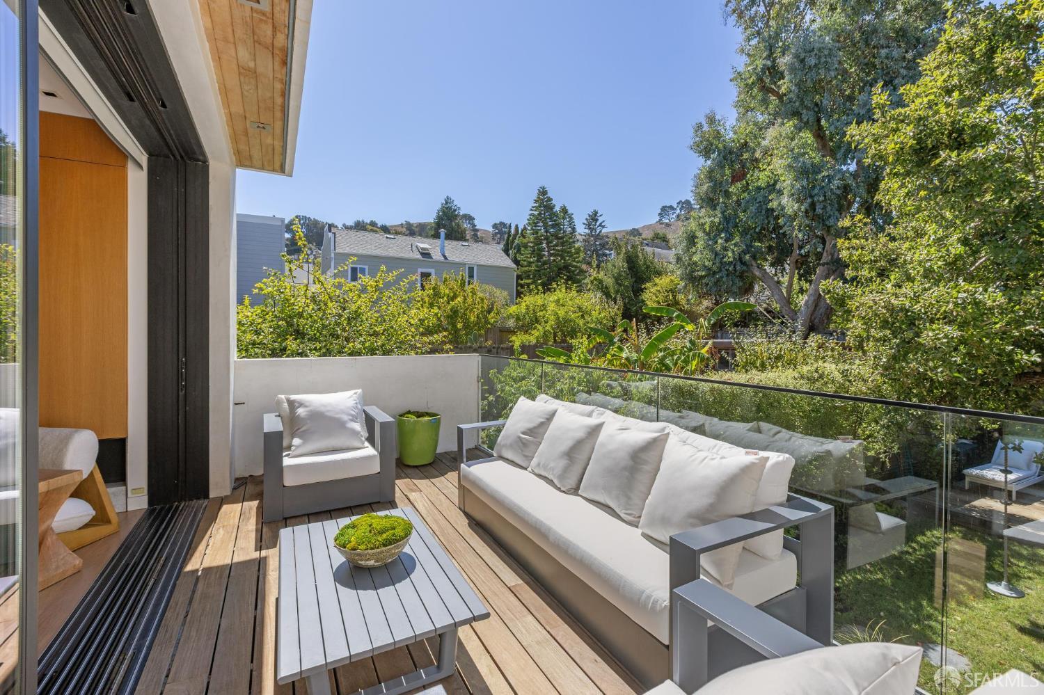 Detail Gallery Image 54 of 72 For 1624 Alabama St, San Francisco,  CA 94110 - 4 Beds | 3/1 Baths