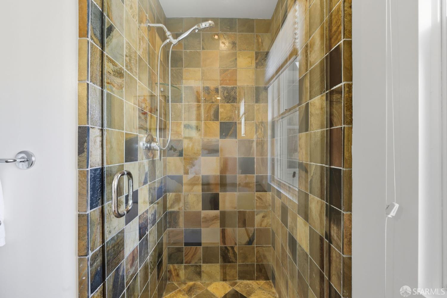 Detail Gallery Image 57 of 99 For 2121 Divisadero St, San Francisco,  CA 94115 - 4 Beds | 3/1 Baths