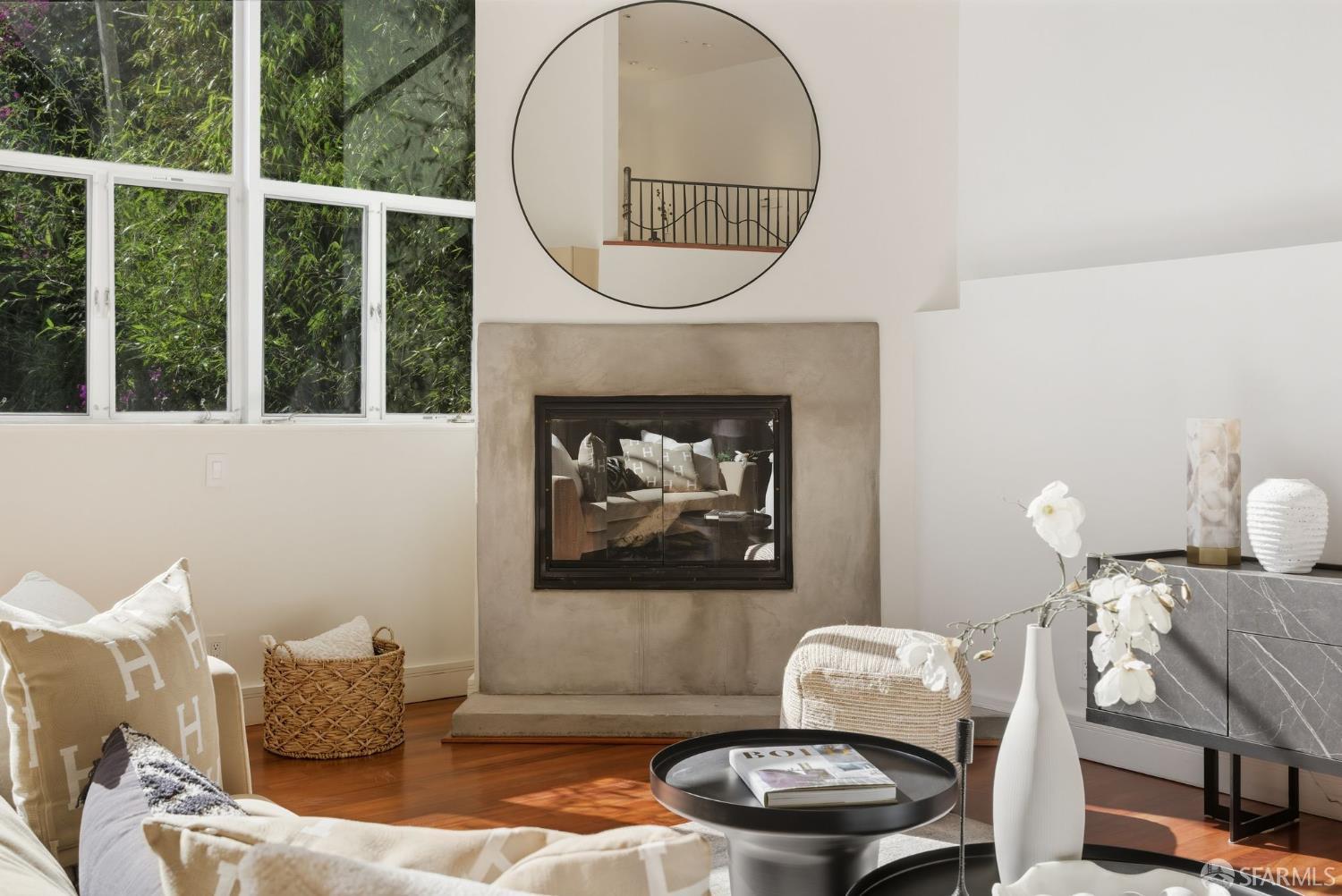 Detail Gallery Image 24 of 99 For 2121 Divisadero St, San Francisco,  CA 94115 - 4 Beds | 3/1 Baths