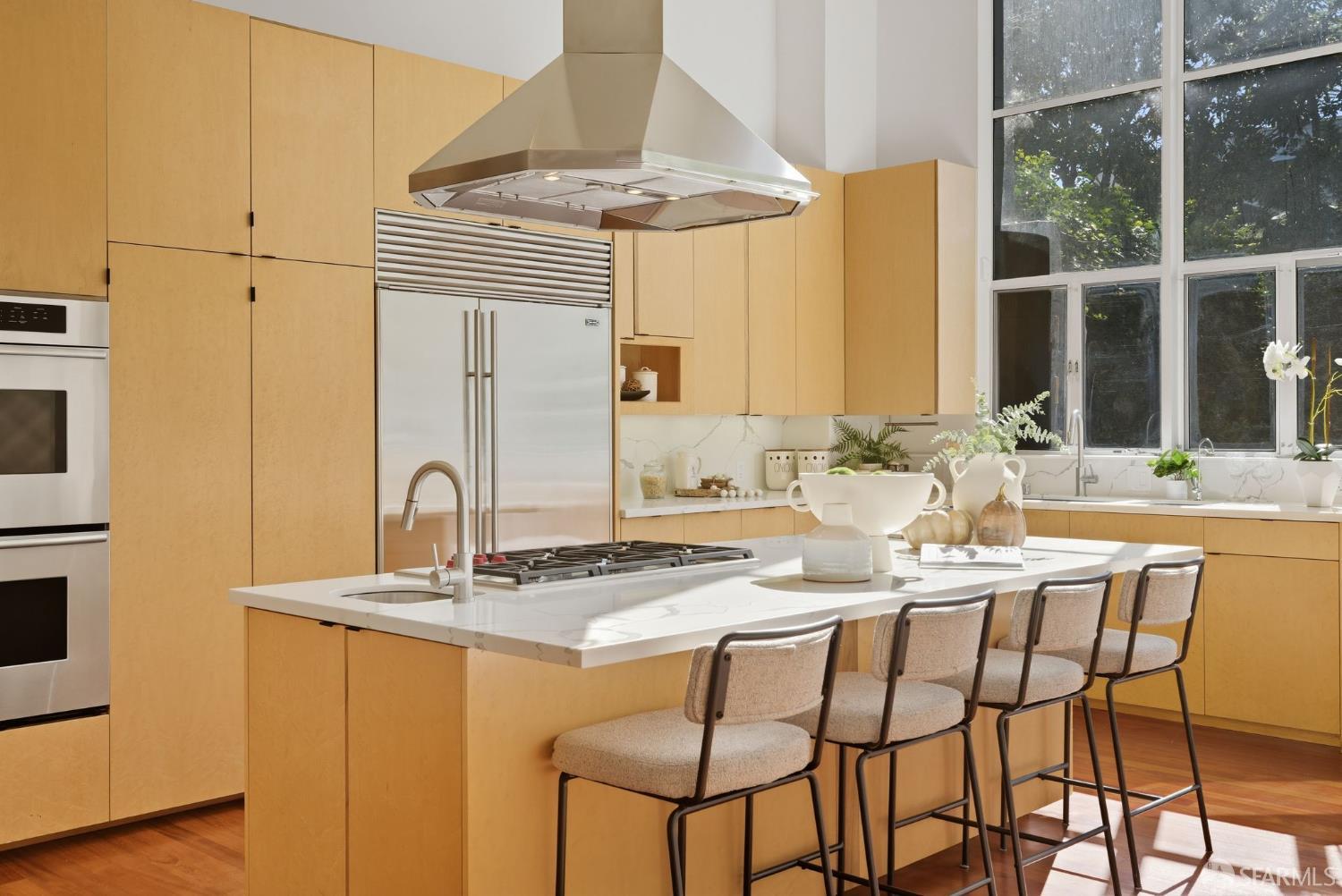 Detail Gallery Image 26 of 99 For 2121 Divisadero St, San Francisco,  CA 94115 - 4 Beds | 3/1 Baths