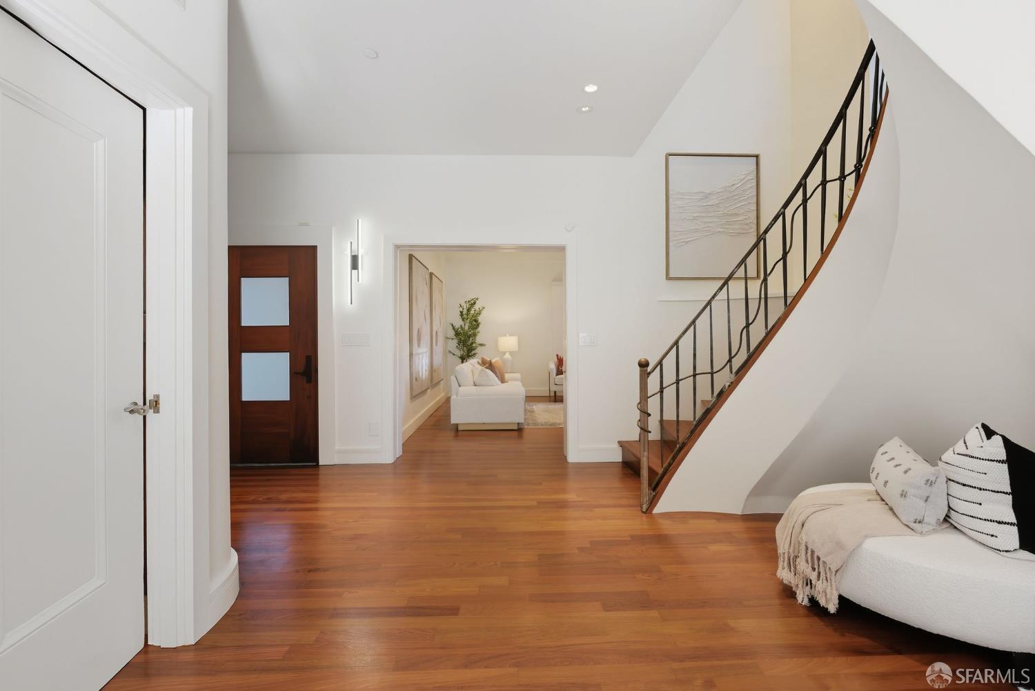 Detail Gallery Image 11 of 99 For 2121 Divisadero St, San Francisco,  CA 94115 - 4 Beds | 3/1 Baths