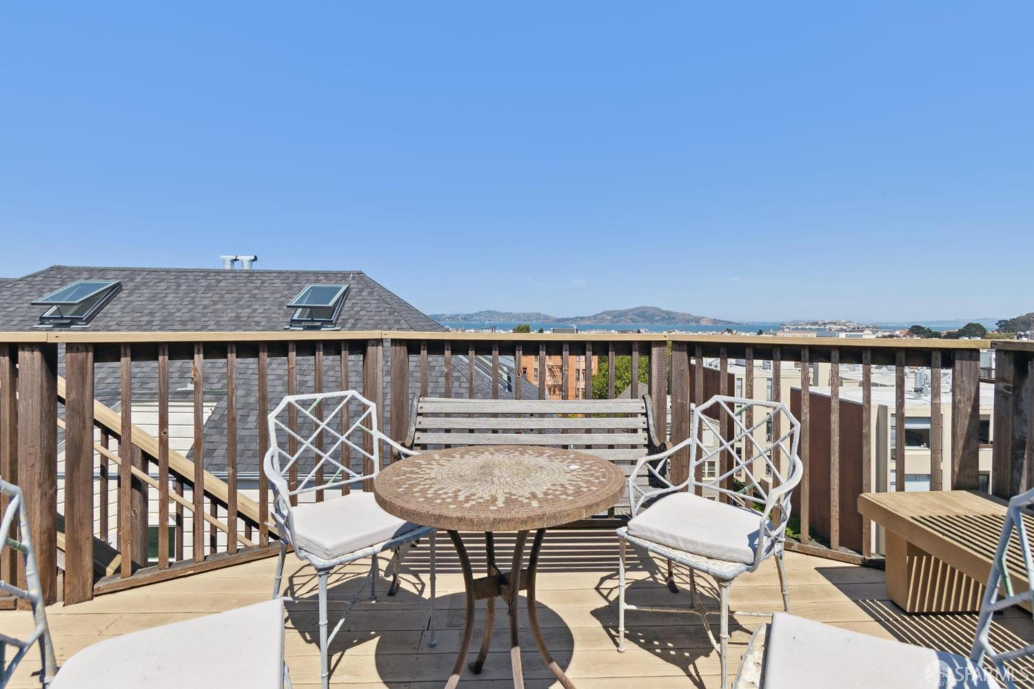 Photo #3: 425074629 Listing 