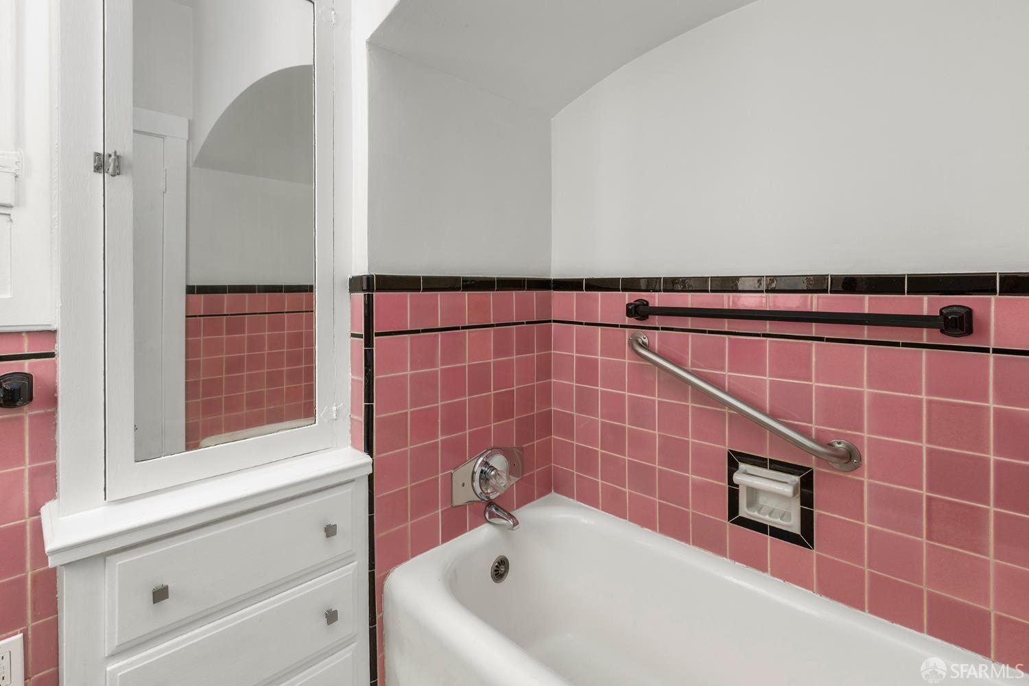 Detail Gallery Image 51 of 64 For 3348 Broderick St, San Francisco,  CA 94123 - – Beds | – Baths
