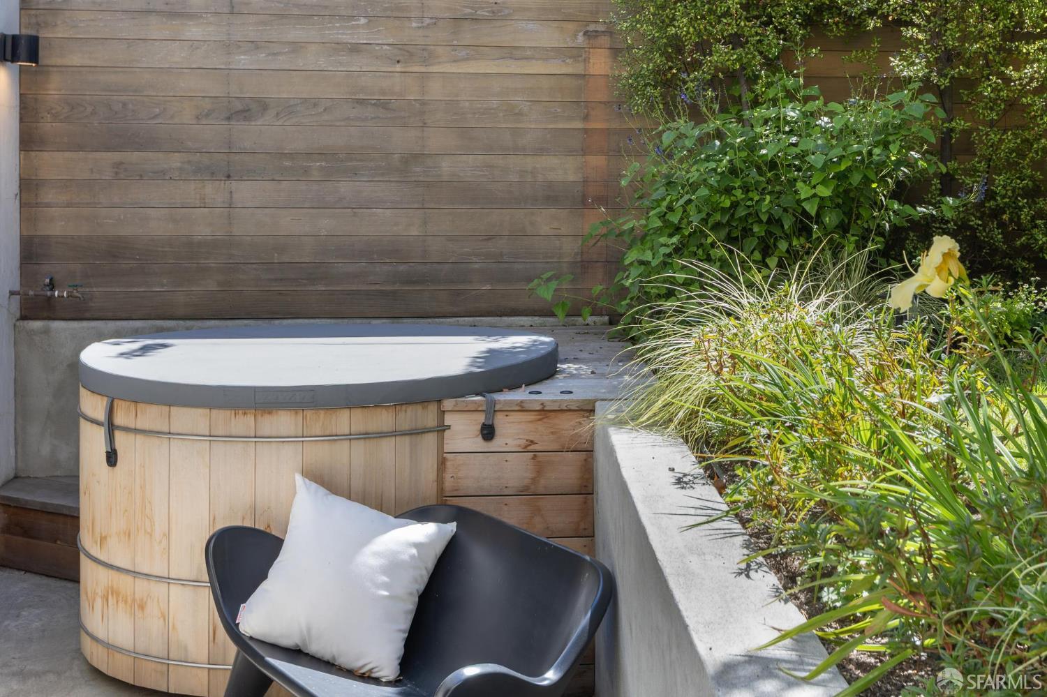 Detail Gallery Image 66 of 72 For 1624 Alabama St, San Francisco,  CA 94110 - 4 Beds | 3/1 Baths