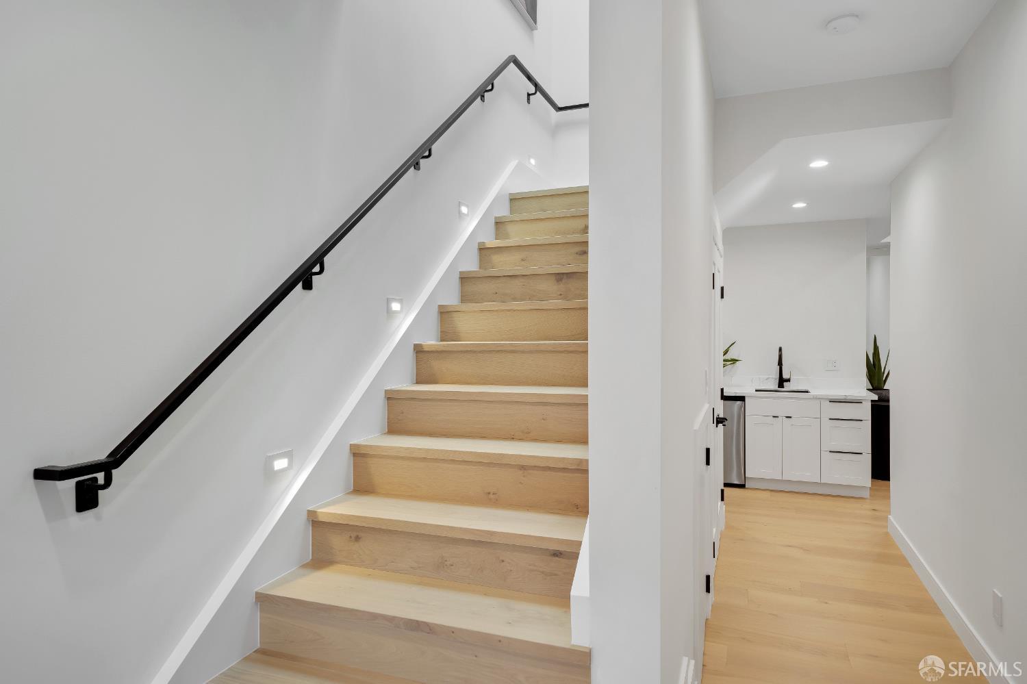 Detail Gallery Image 43 of 98 For 326 10th Ave, San Francisco,  CA 94118 - 4 Beds | 4 Baths