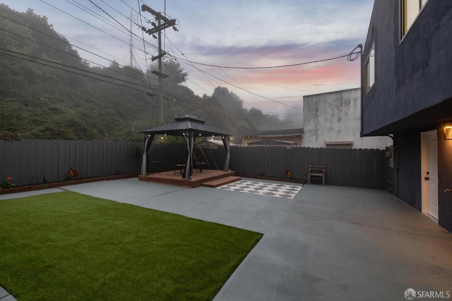 Detail Gallery Image 15 of 77 For 808 Higate Dr, Daly City,  CA 94015 - 5 Beds | 4 Baths