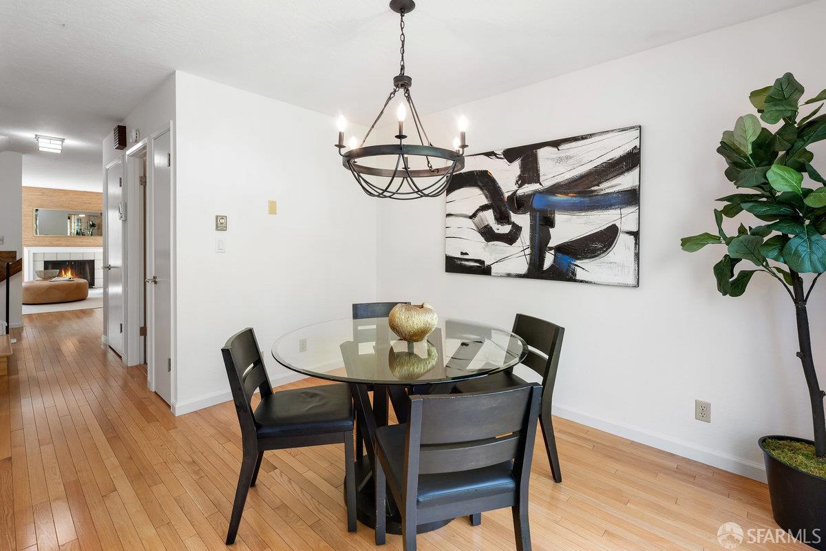 Detail Gallery Image 17 of 46 For 614 Clarendon Ave, San Francisco,  CA 94131 - 2 Beds | 2/1 Baths