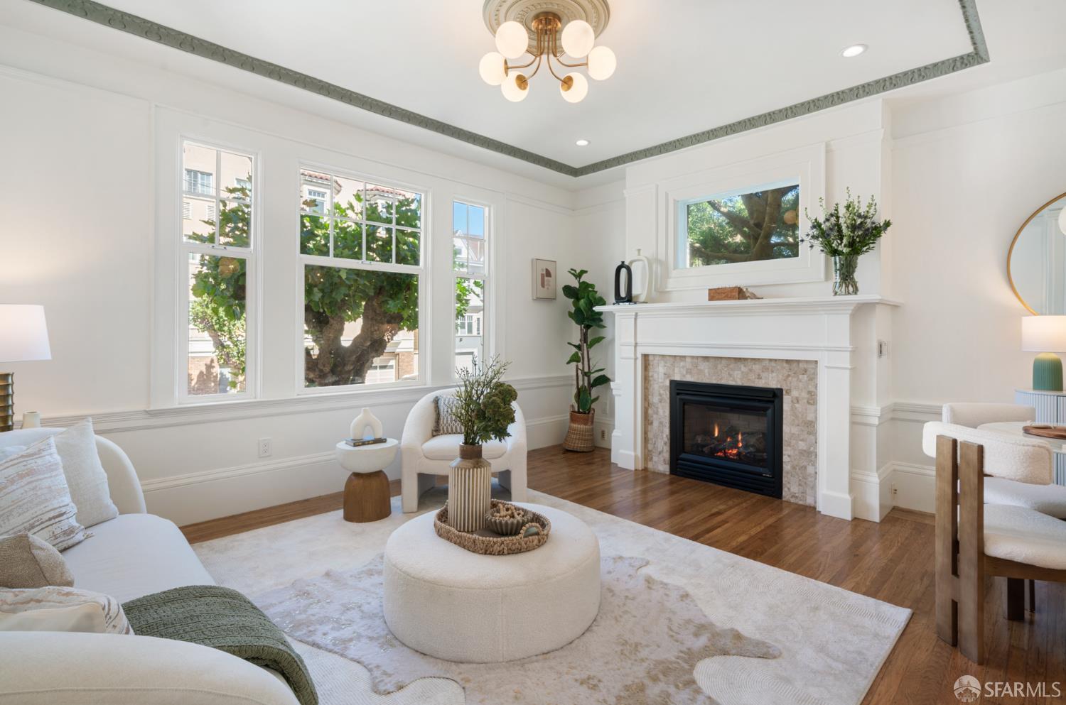 Detail Gallery Image 5 of 30 For 206 12th Ave, San Francisco,  CA 94118 - 2 Beds | 1/1 Baths