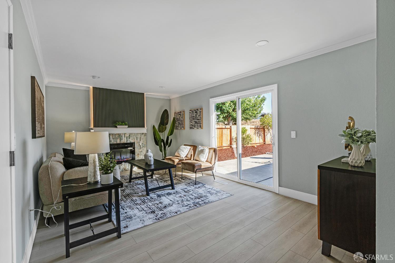 Detail Gallery Image 16 of 41 For 58 Orinda Cir, Pittsburg,  CA 94565 - 4 Beds | 2 Baths