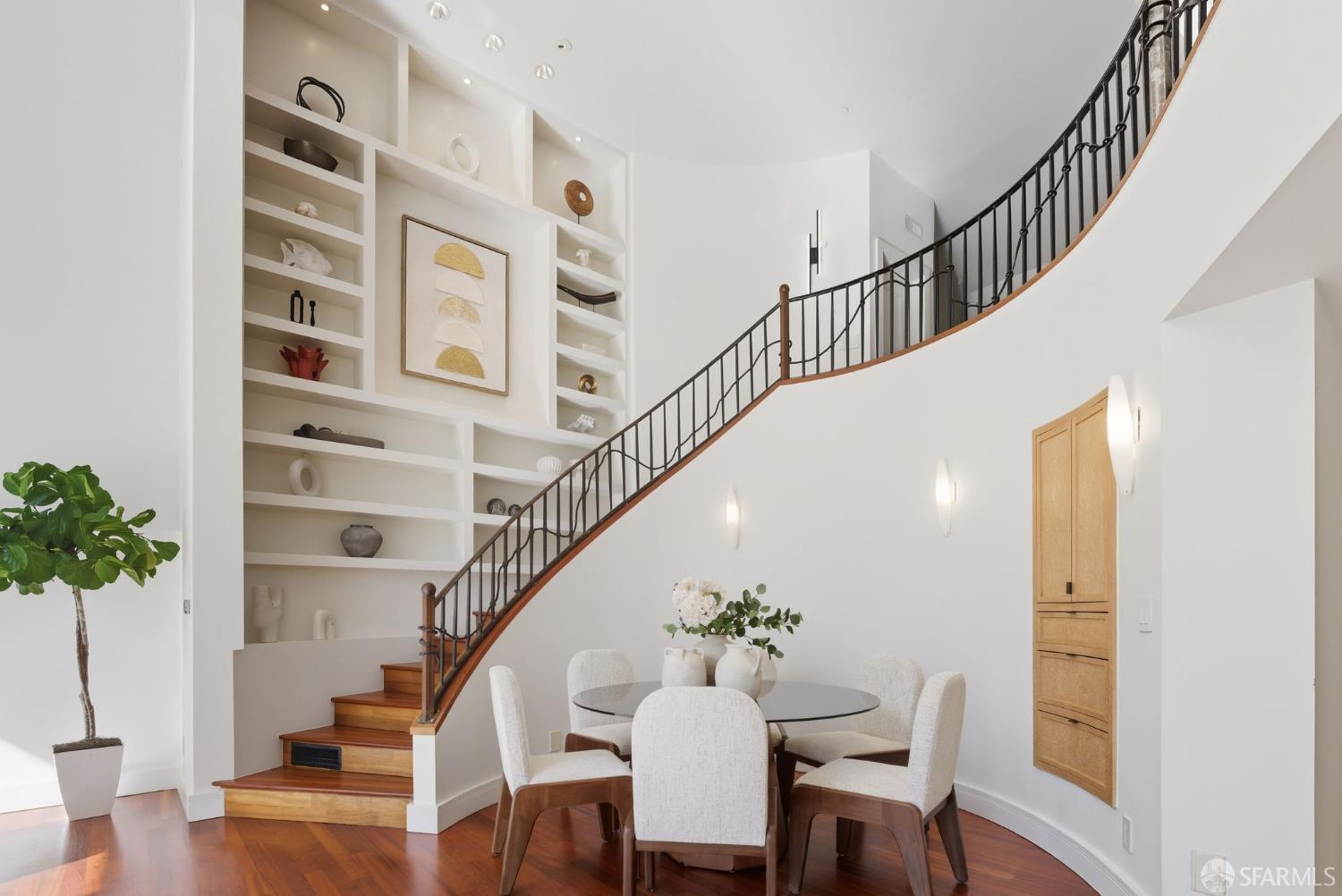 Detail Gallery Image 41 of 99 For 2121 Divisadero St, San Francisco,  CA 94115 - 4 Beds | 3/1 Baths