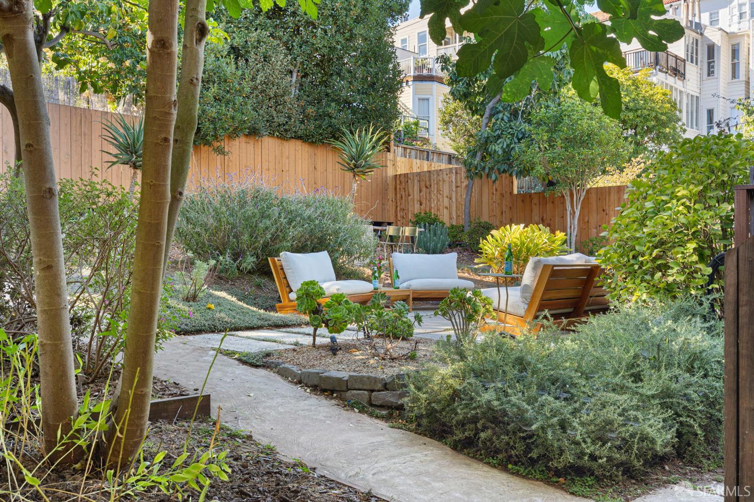 Detail Gallery Image 23 of 68 For 1336 Guerrero St a,  San Francisco,  CA 94110 - 3 Beds | 2 Baths