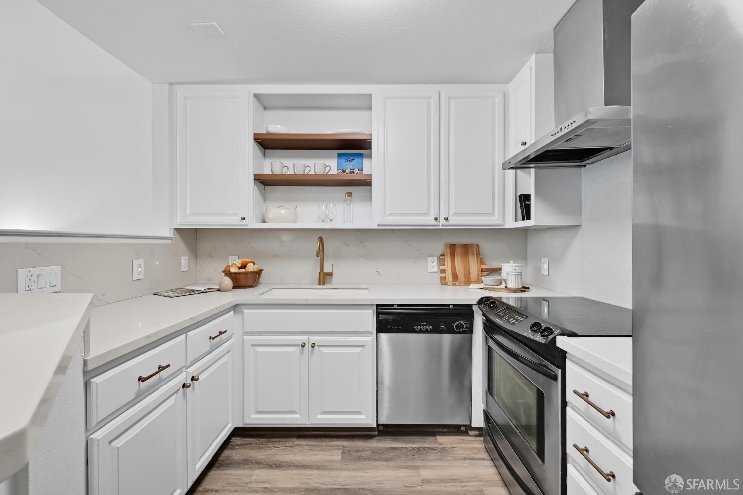 Detail Gallery Image 4 of 18 For 345 Church St 2b,  San Francisco,  CA 94114 - 1 Beds | 1 Baths