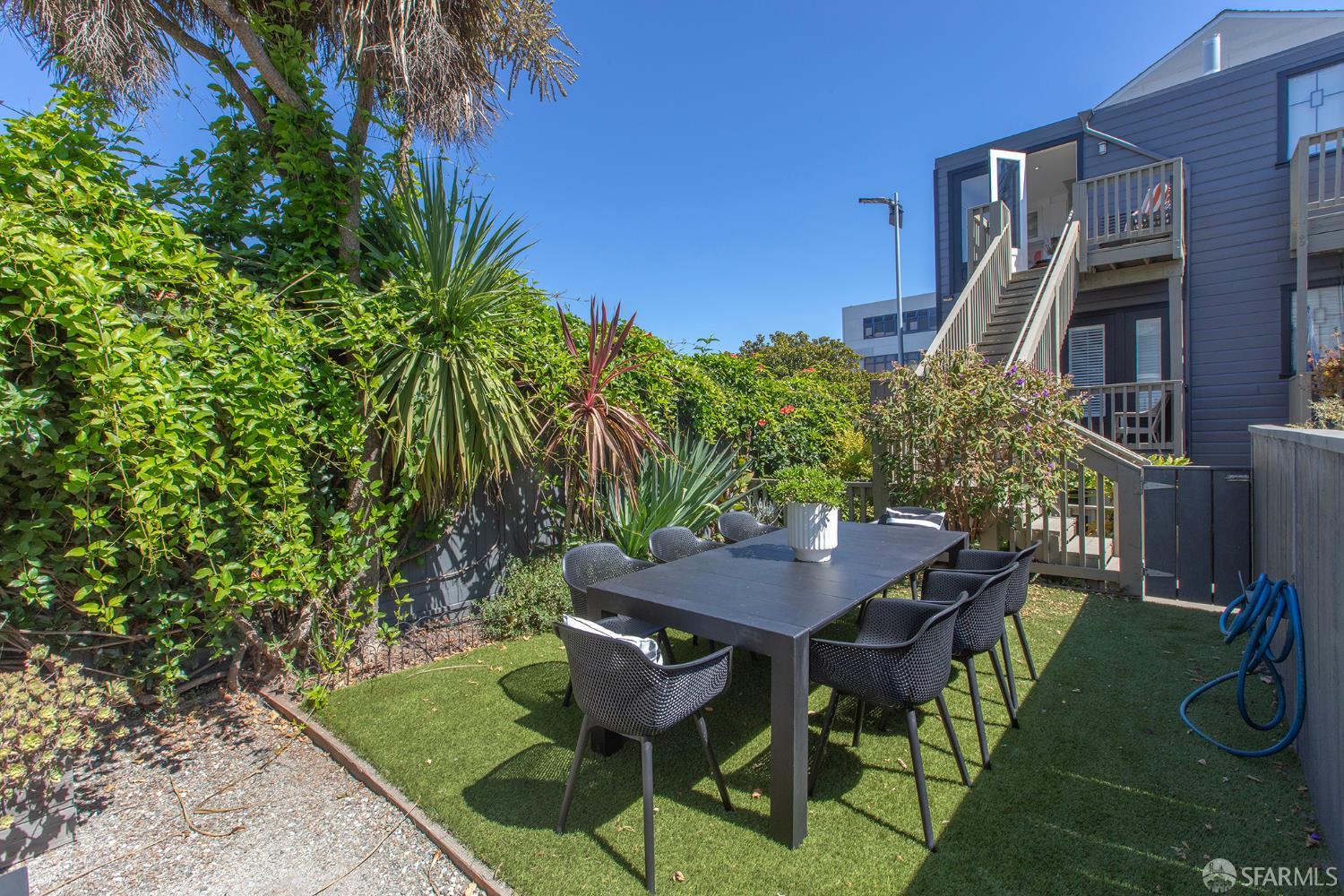 Detail Gallery Image 39 of 47 For 2360 Folsom St a,  San Francisco,  CA 94110 - 2 Beds | 1 Baths