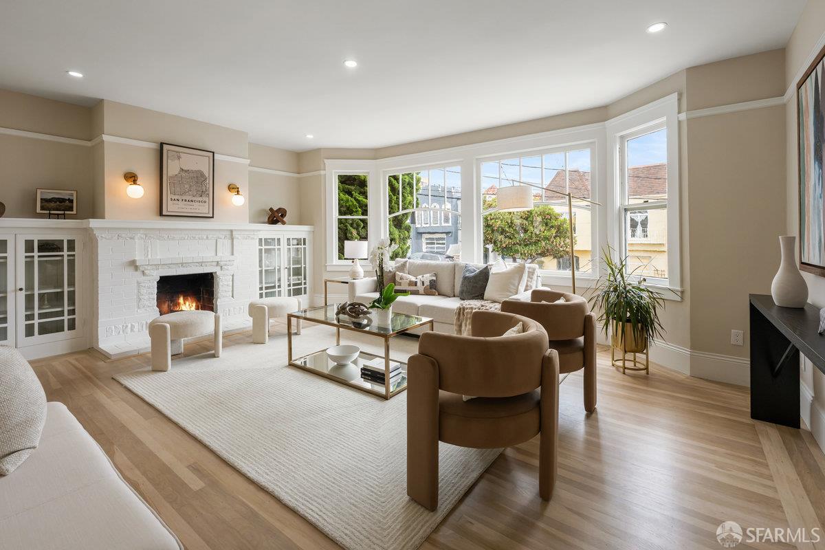 Detail Gallery Image 2 of 49 For 731 46th Ave, San Francisco,  CA 94121 - 3 Beds | 2 Baths