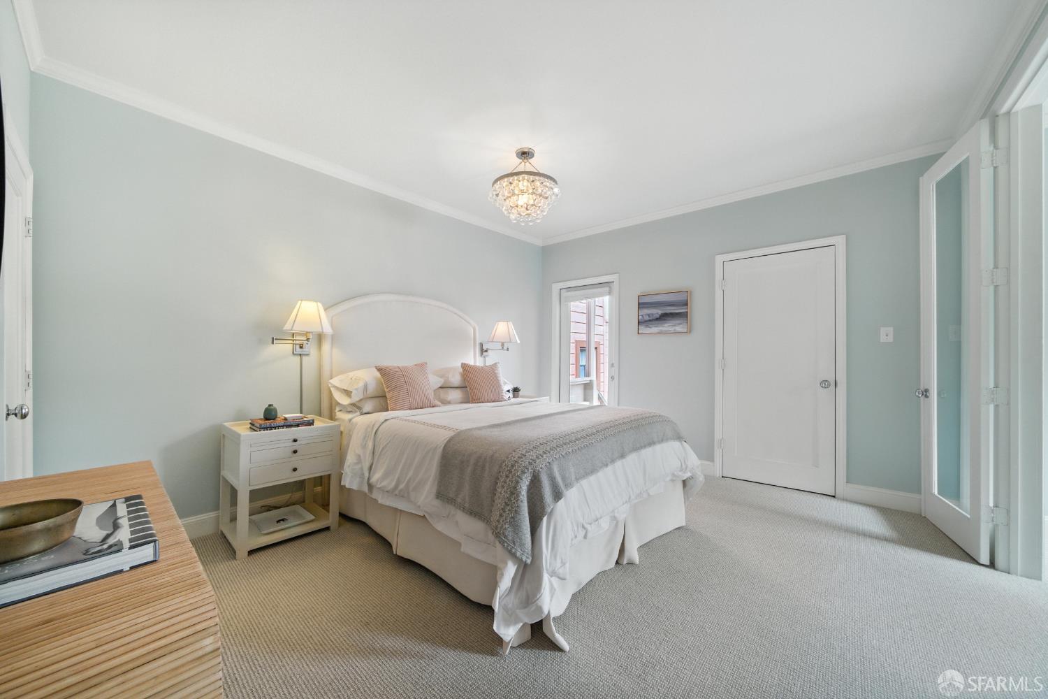 Detail Gallery Image 8 of 17 For 32 Harris Pl, San Francisco,  CA 94123 - 1 Beds | 1 Baths