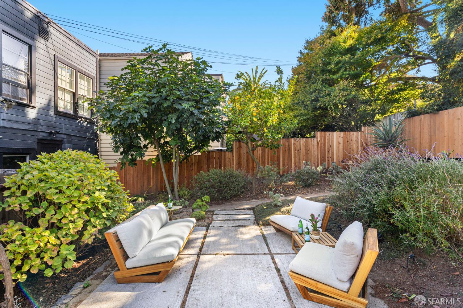Detail Gallery Image 45 of 68 For 1336 Guerrero St a,  San Francisco,  CA 94110 - 3 Beds | 2 Baths