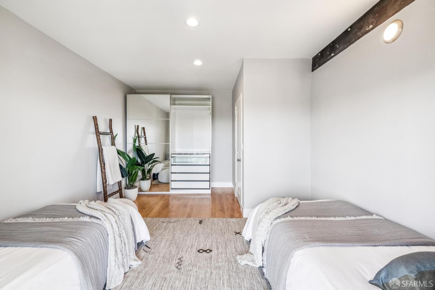 Detail Gallery Image 43 of 97 For 59 Mars St, San Francisco,  CA 94114 - 3 Beds | 2 Baths