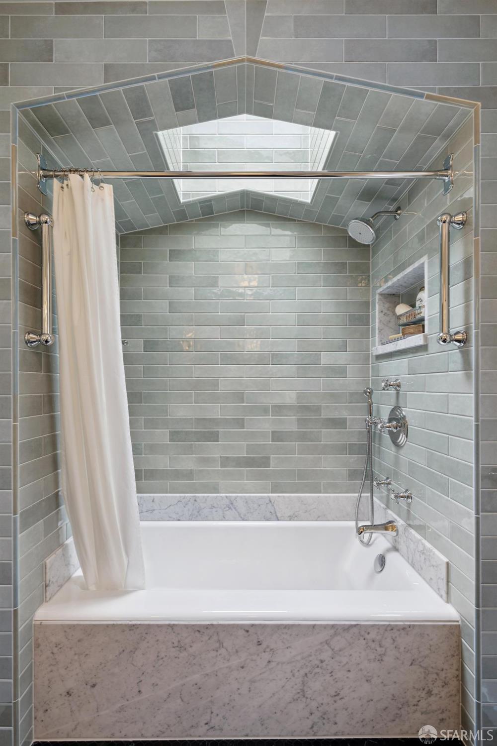 Detail Gallery Image 46 of 81 For 114 Shakespeare St, San Francisco,  CA 94112 - 2 Beds | 2 Baths