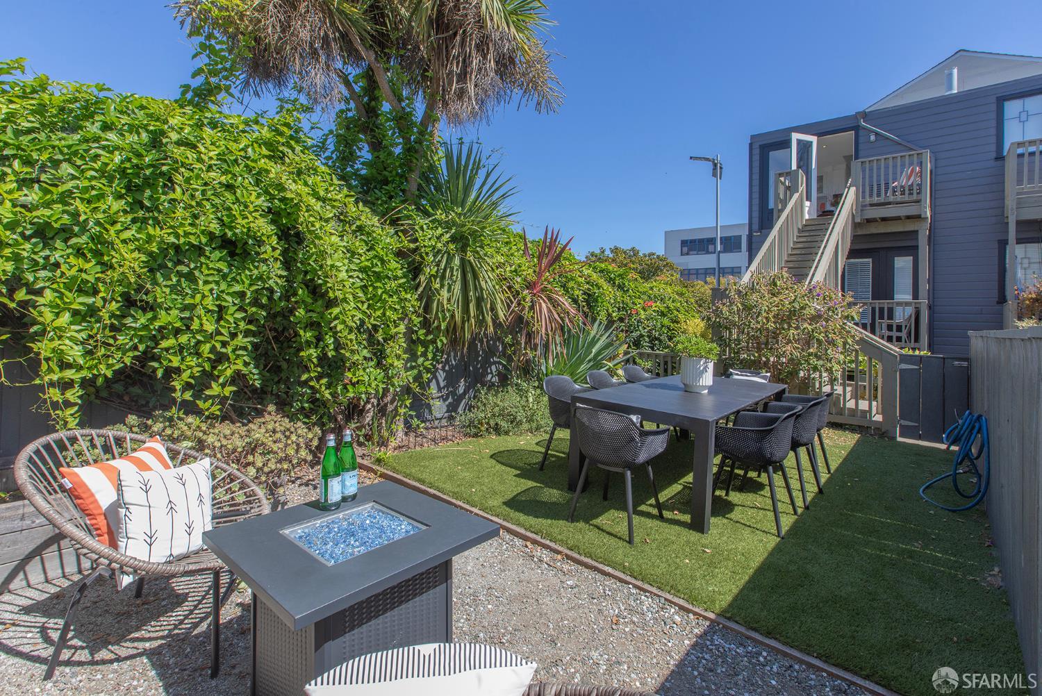 Detail Gallery Image 37 of 47 For 2360 Folsom St a,  San Francisco,  CA 94110 - 2 Beds | 1 Baths