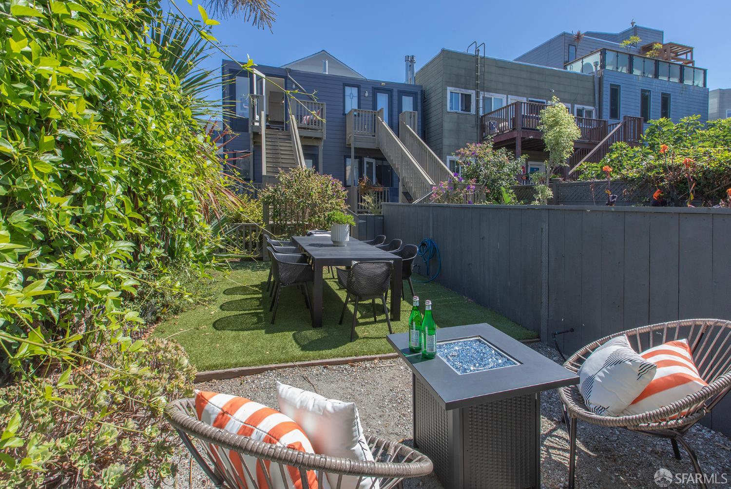 Detail Gallery Image 35 of 47 For 2360 Folsom St a,  San Francisco,  CA 94110 - 2 Beds | 1 Baths