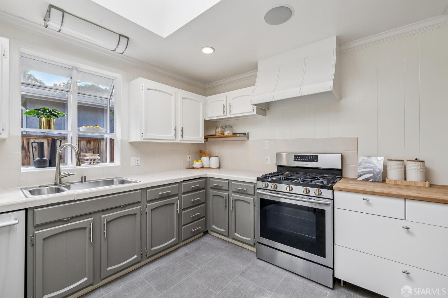 Detail Gallery Image 20 of 53 For 510 8th Ave, Menlo Park,  CA 94025 - 3 Beds | 1 Baths
