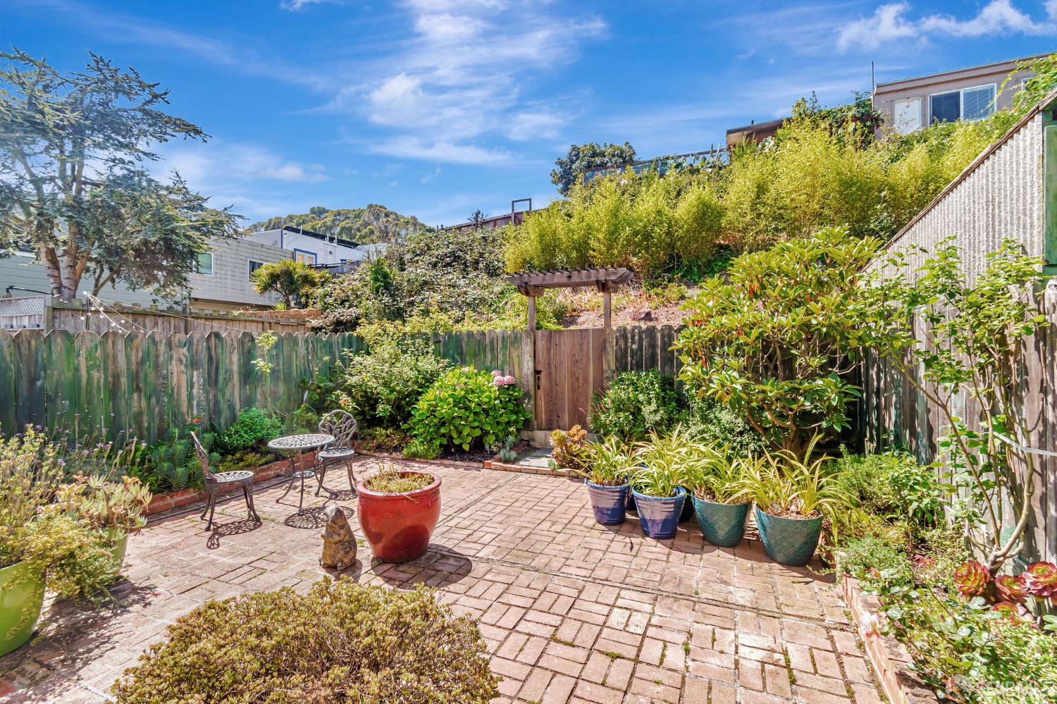 Detail Gallery Image 35 of 45 For 366 Harvard St, San Francisco,  CA 94134 - 4 Beds | 2 Baths
