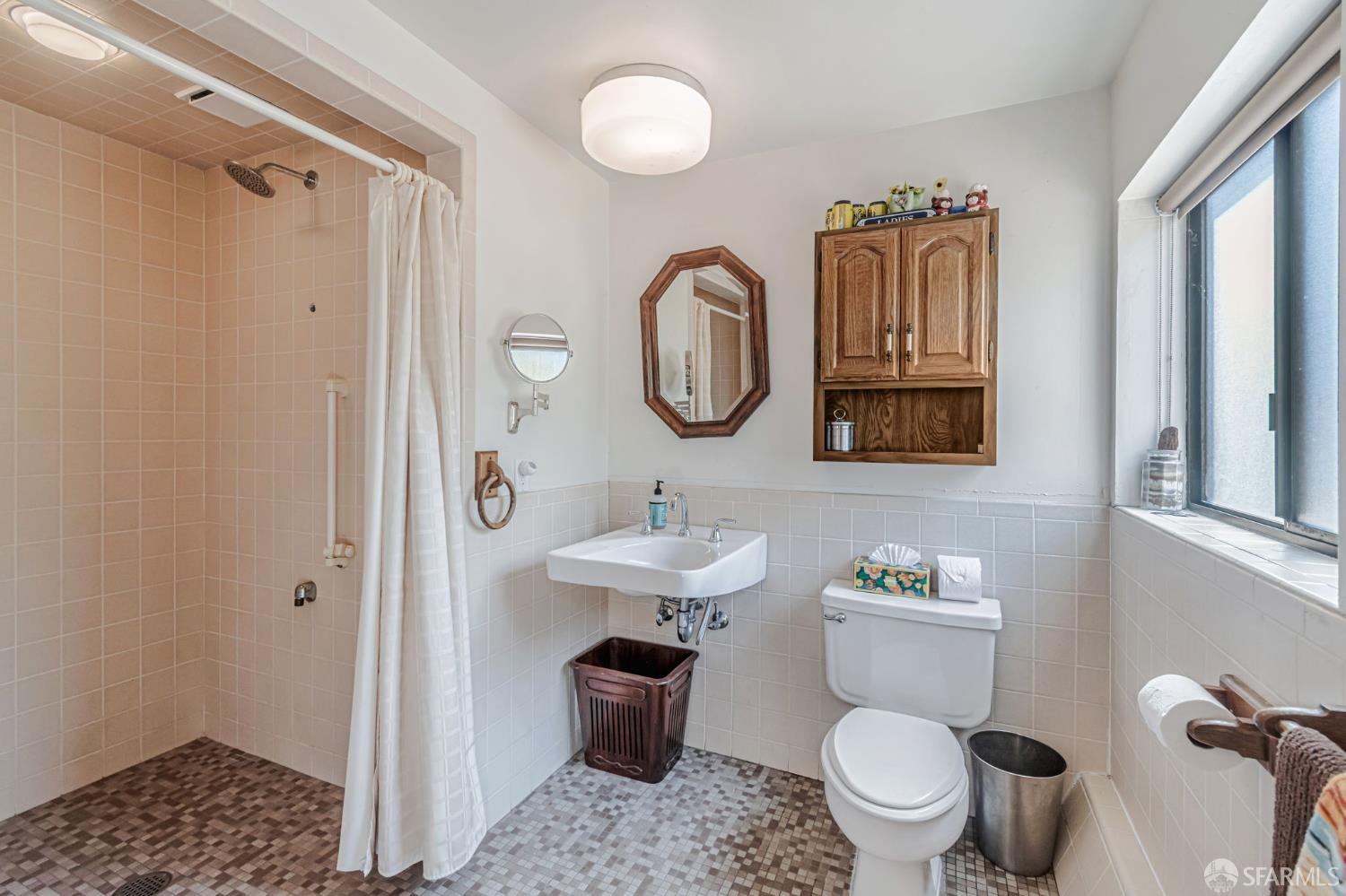 Detail Gallery Image 28 of 45 For 366 Harvard St, San Francisco,  CA 94134 - 4 Beds | 2 Baths