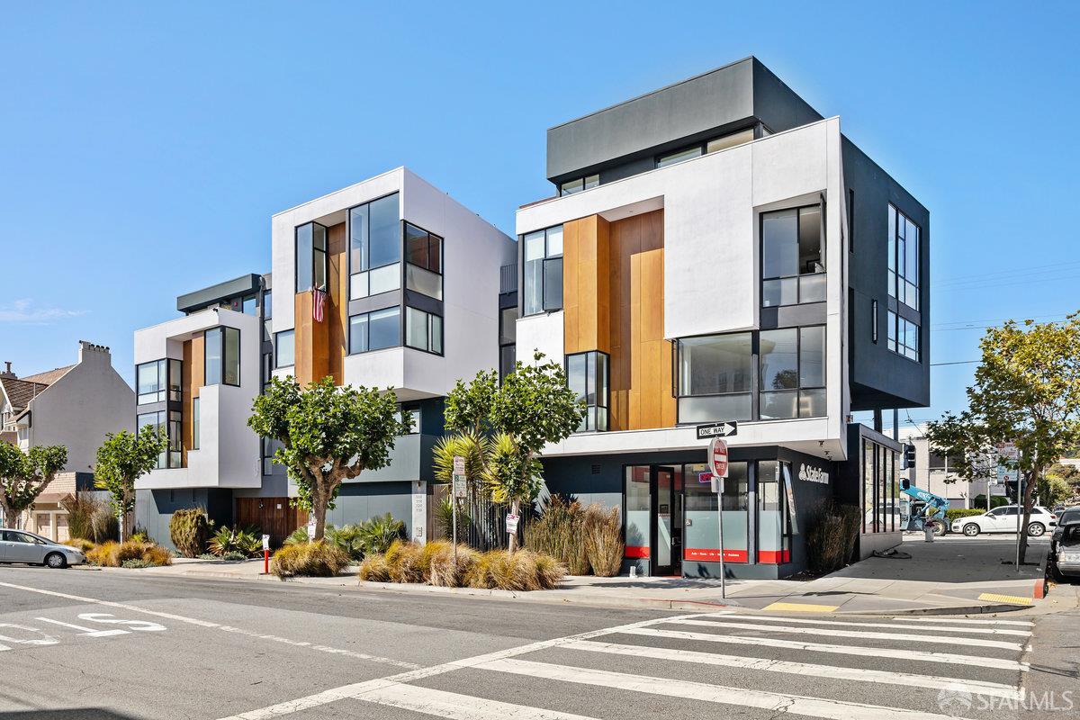 Detail Gallery Image 34 of 34 For 330 Cornwall St, San Francisco,  CA 94118 - 3 Beds | 3 Baths
