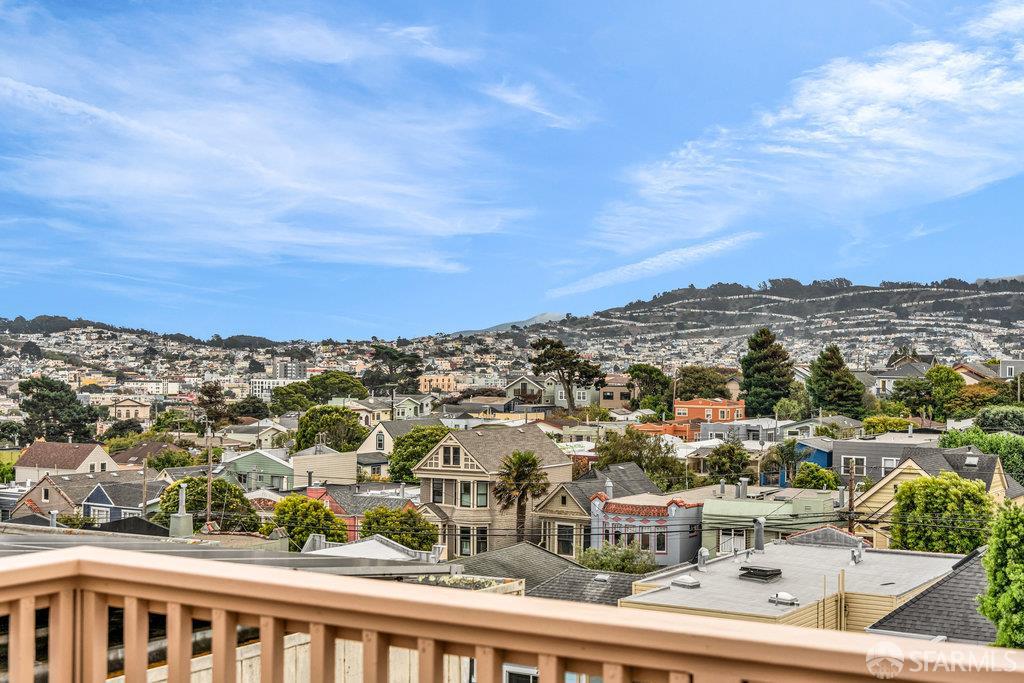 Detail Gallery Image 17 of 85 For 371 Hearst Ave, San Francisco,  CA 94112 - 3 Beds | 2 Baths