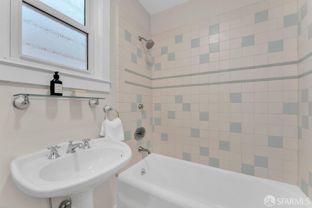 Detail Gallery Image 44 of 85 For 371 Hearst Ave, San Francisco,  CA 94112 - 3 Beds | 2 Baths