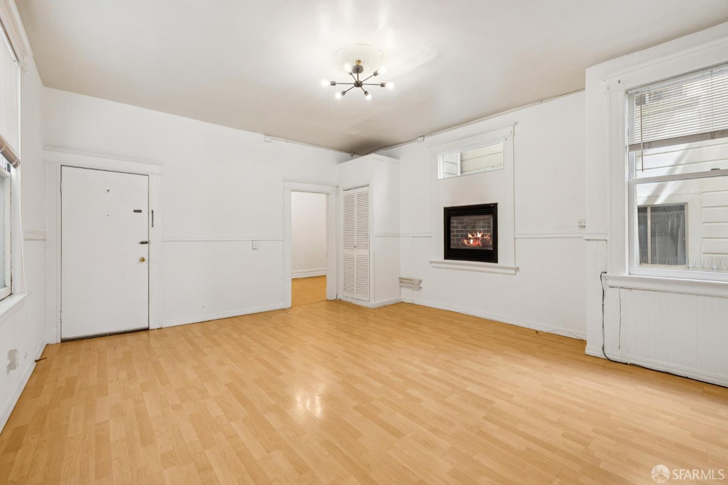 Detail Gallery Image 6 of 23 For 453 Union St, San Francisco,  CA 94133 - – Beds | – Baths