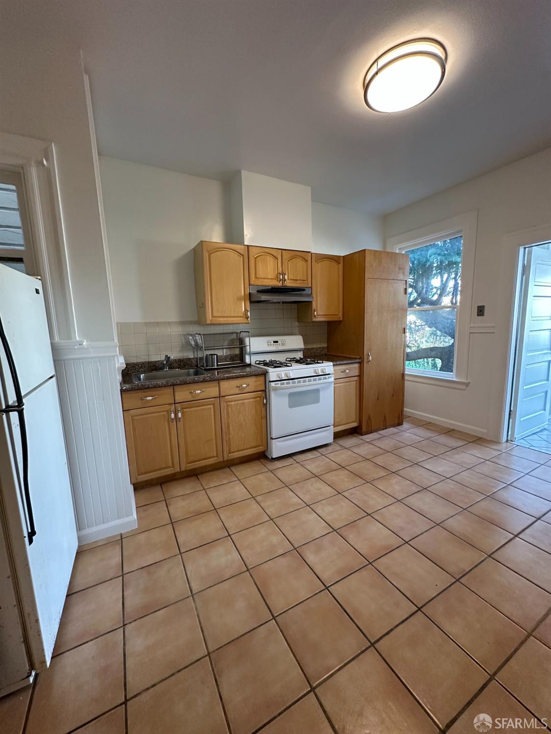 Detail Gallery Image 40 of 45 For 20 Cumberland St, San Francisco,  CA 94110 - – Beds | – Baths