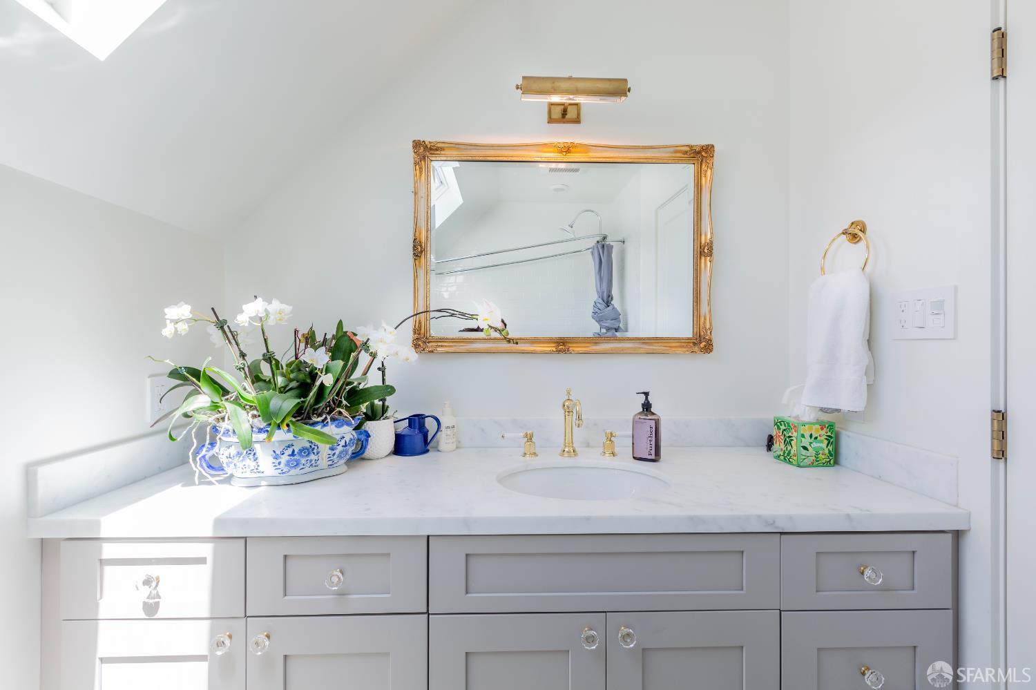 Detail Gallery Image 30 of 37 For 1315 Waller St, San Francisco,  CA 94117 - 5 Beds | 4/2 Baths