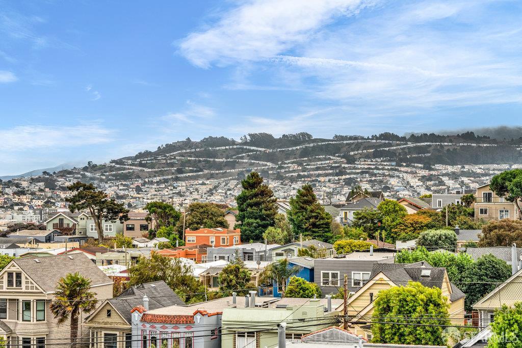 Detail Gallery Image 18 of 85 For 371 Hearst Ave, San Francisco,  CA 94112 - 3 Beds | 2 Baths