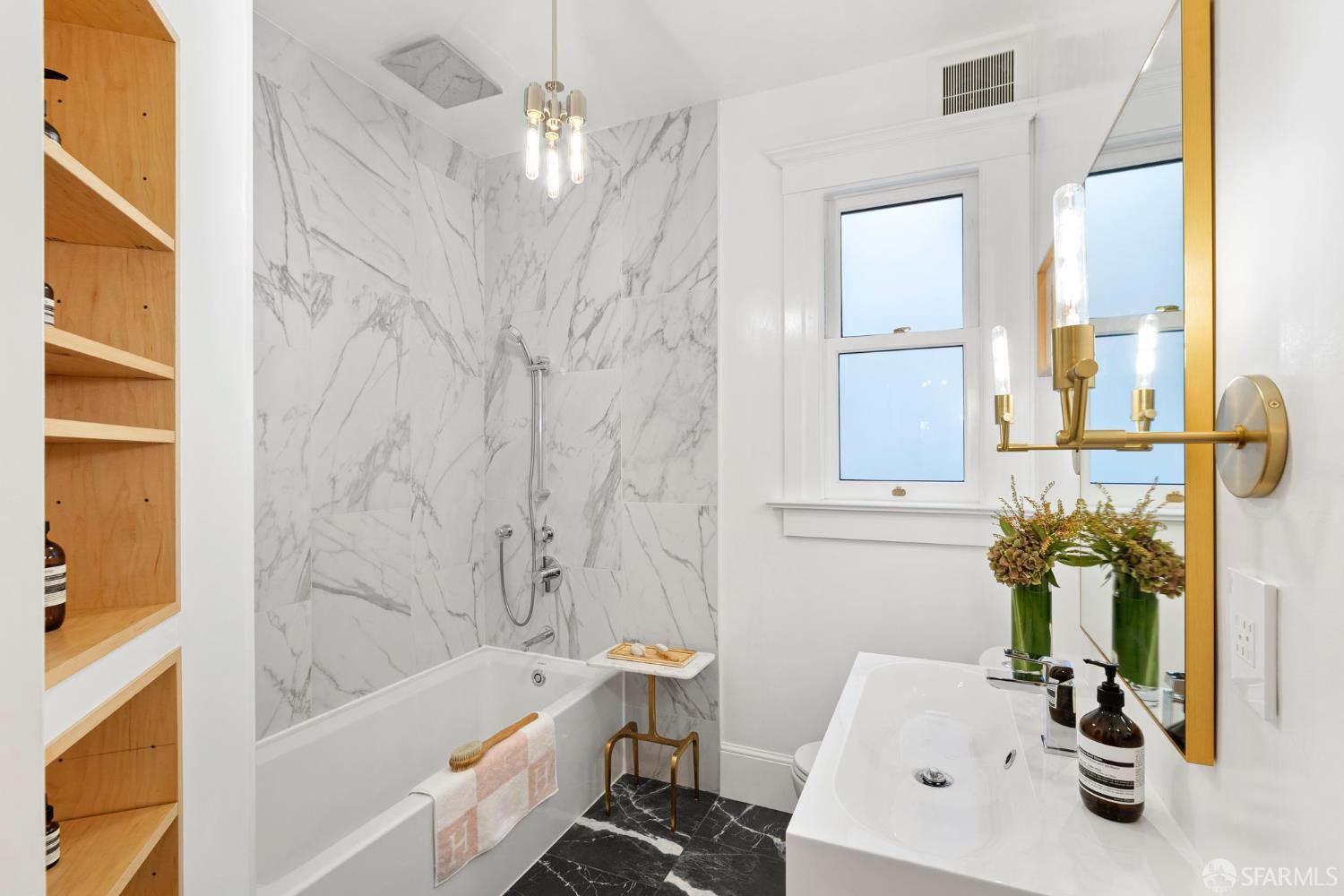 Detail Gallery Image 28 of 68 For 1336 Guerrero St a,  San Francisco,  CA 94110 - 3 Beds | 2 Baths