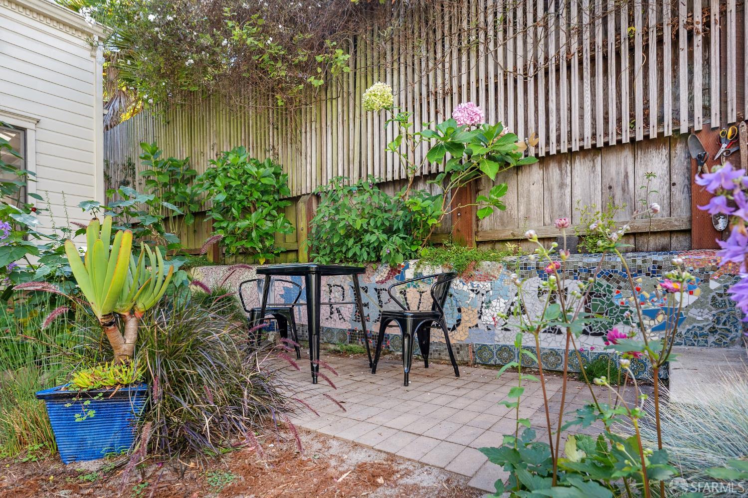 Detail Gallery Image 46 of 75 For 4047 Cesar Chavez St, San Francisco,  CA 94131 - 2 Beds | 1 Baths