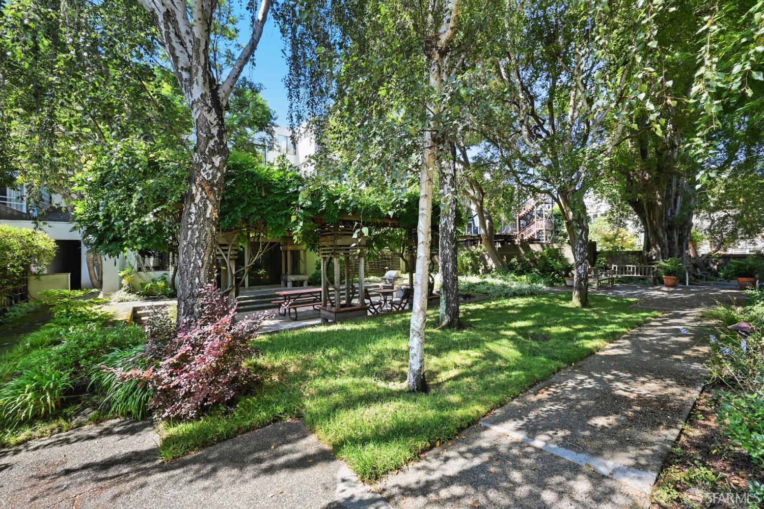 Detail Gallery Image 16 of 18 For 345 Church St 2b,  San Francisco,  CA 94114 - 1 Beds | 1 Baths