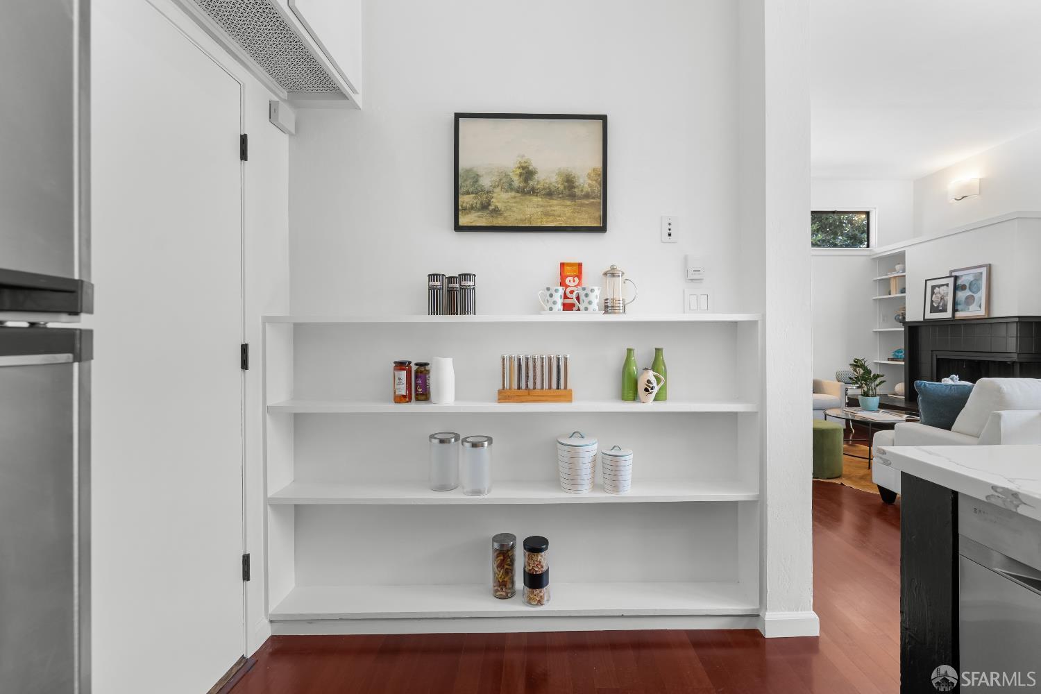 Detail Gallery Image 8 of 41 For 1002 Rhode Island St #1,  San Francisco,  CA 94107 - 2 Beds | 1/1 Baths
