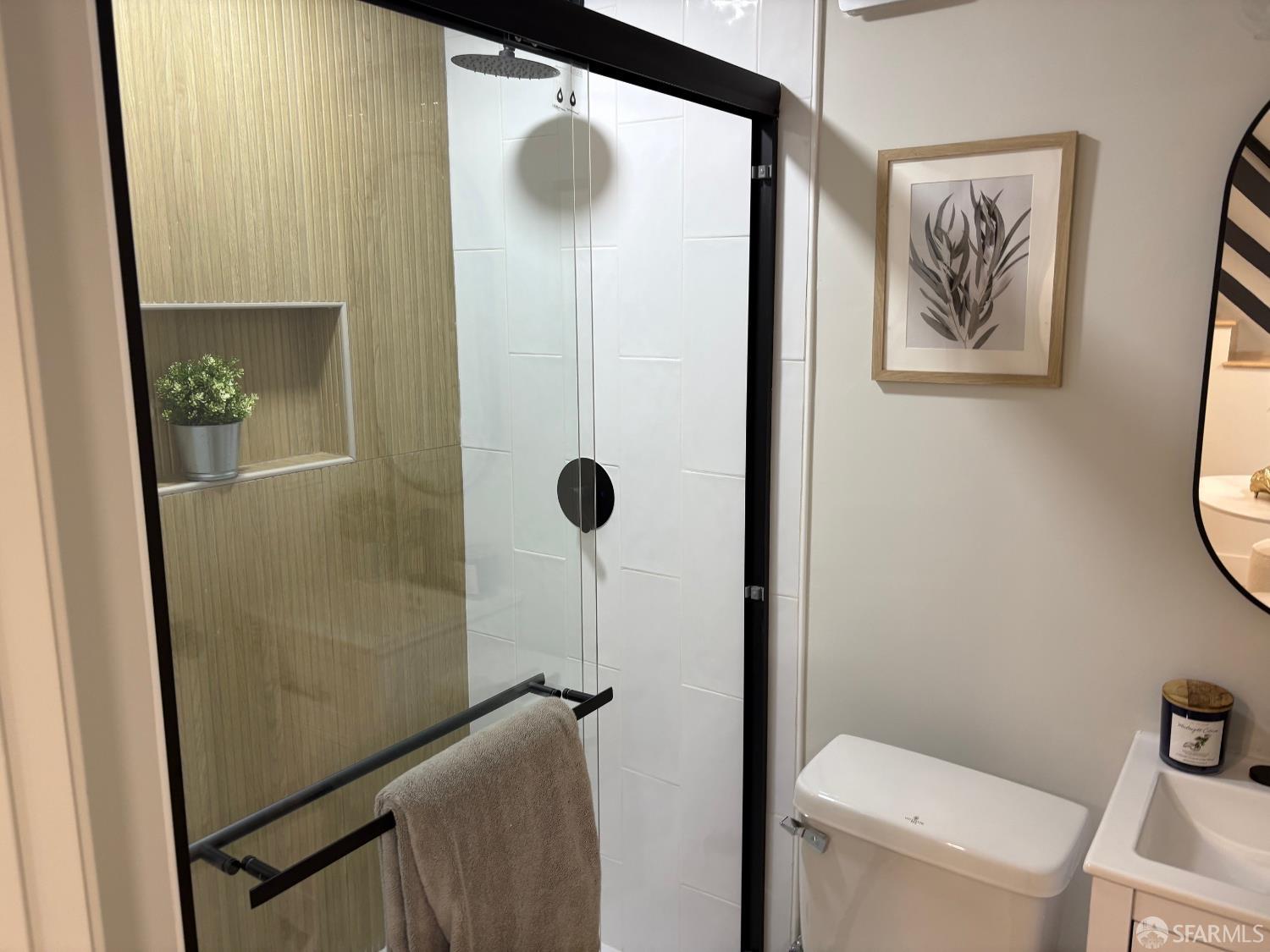 Detail Gallery Image 9 of 10 For 3622 Rivera St, San Francisco,  CA 94116 - 3 Beds | 2 Baths