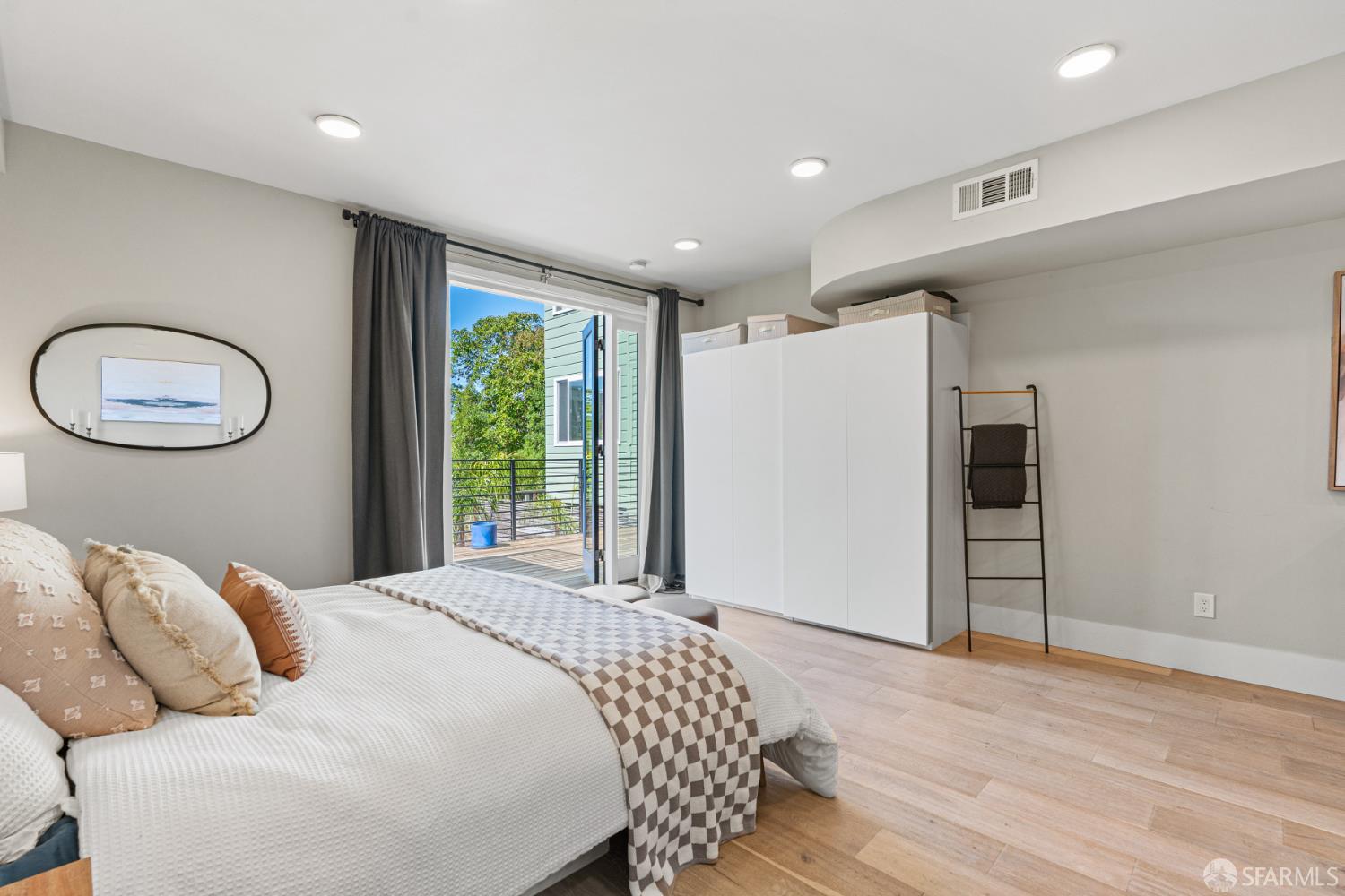 Detail Gallery Image 24 of 75 For 868 Potrero Ave, San Francisco,  CA 94110 - 4 Beds | 4 Baths