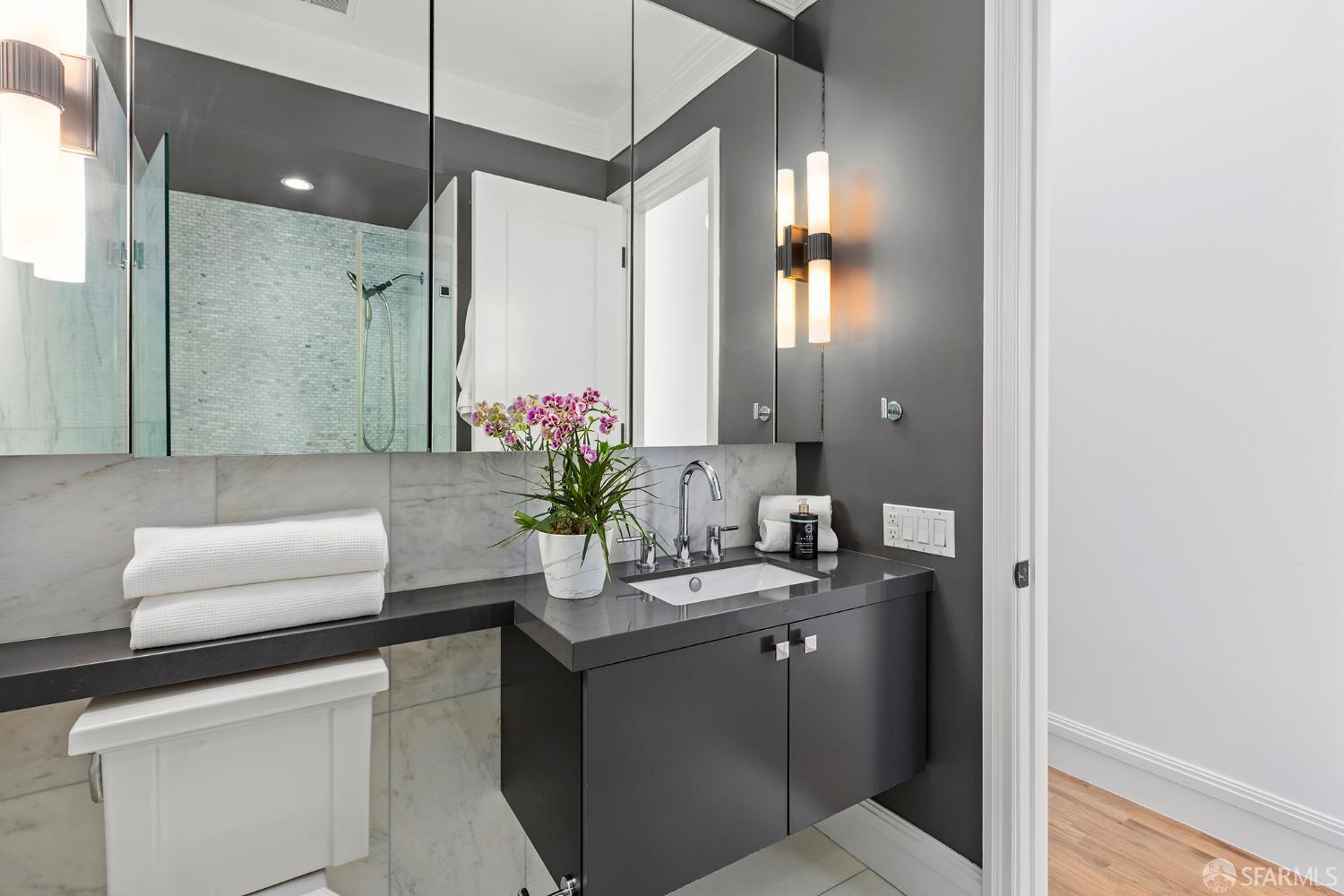 Detail Gallery Image 12 of 47 For 2360 Folsom St a,  San Francisco,  CA 94110 - 2 Beds | 1 Baths