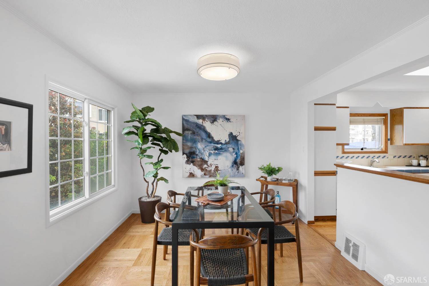 Detail Gallery Image 10 of 35 For 88 Fairlawn Ct, Daly City,  CA 94015 - 4 Beds | 2 Baths