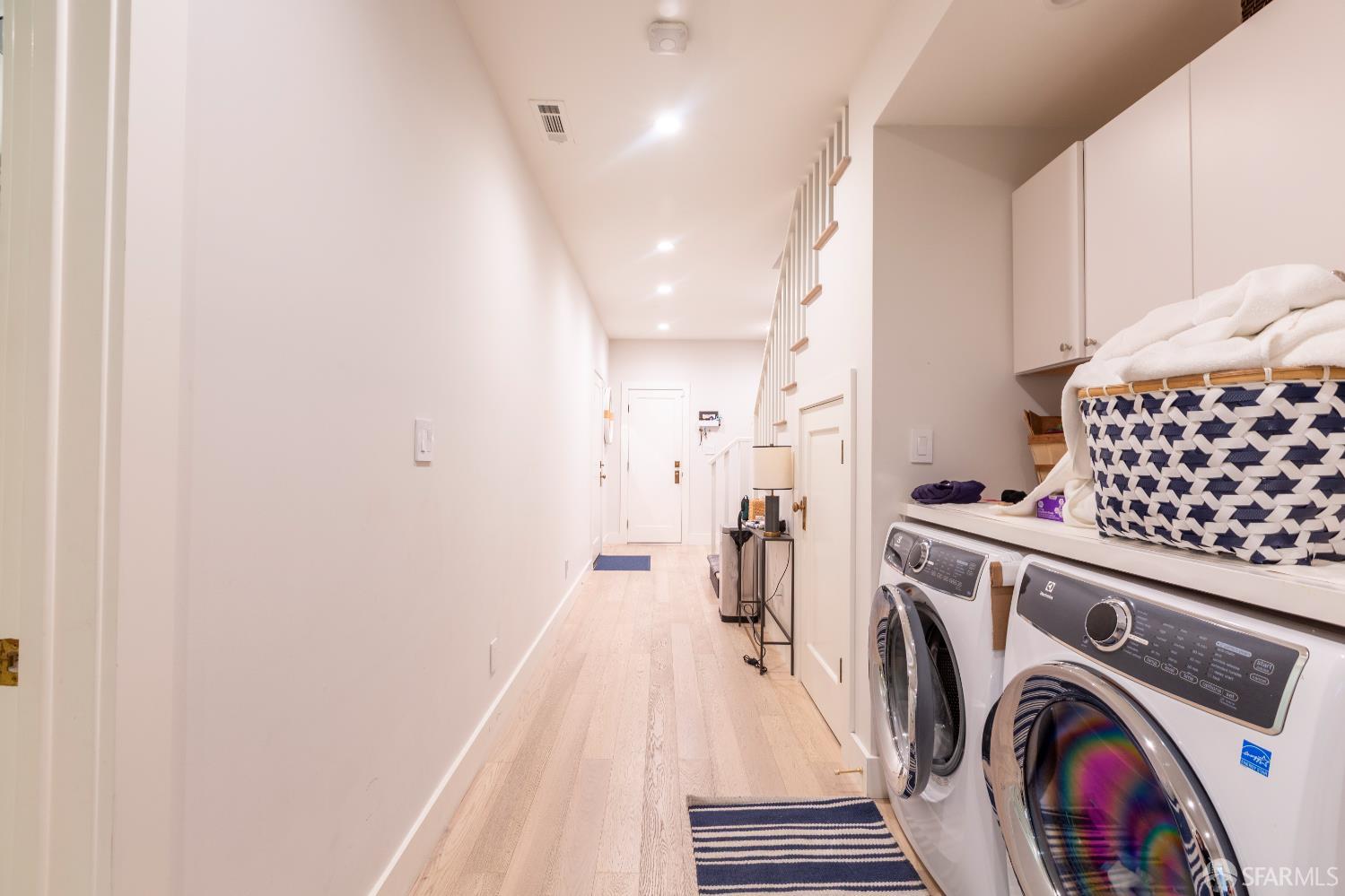 Detail Gallery Image 31 of 37 For 1315 Waller St, San Francisco,  CA 94117 - 5 Beds | 4/2 Baths