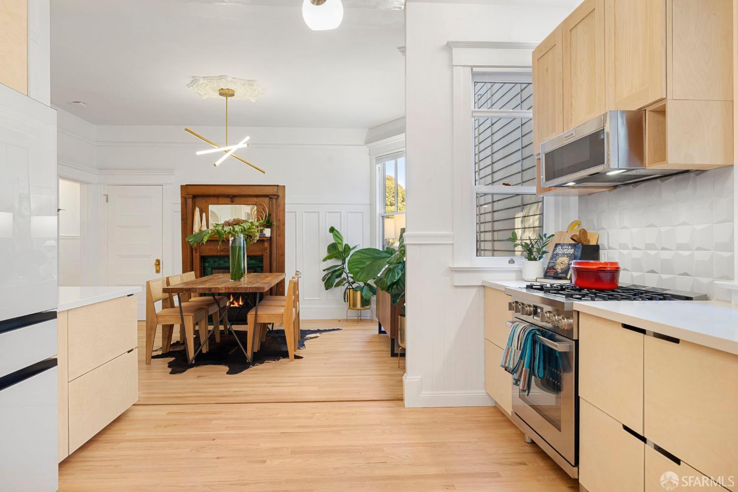 Detail Gallery Image 14 of 68 For 1336 Guerrero St a,  San Francisco,  CA 94110 - 3 Beds | 2 Baths
