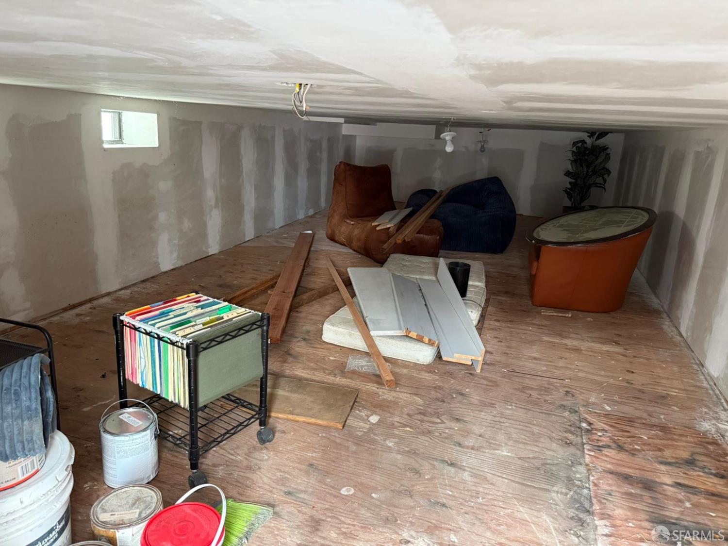 Detail Gallery Image 9 of 10 For 1222 York St #C,  San Francisco,  CA 94110 - 1 Beds | 1 Baths