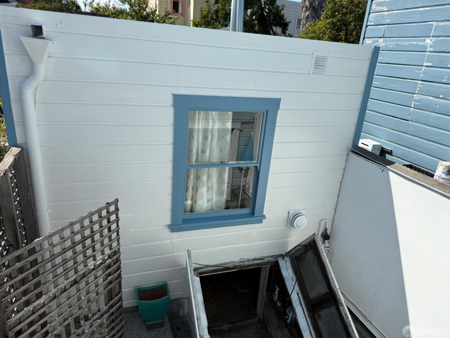 Detail Gallery Image 8 of 10 For 1222 York St #C,  San Francisco,  CA 94110 - 1 Beds | 1 Baths