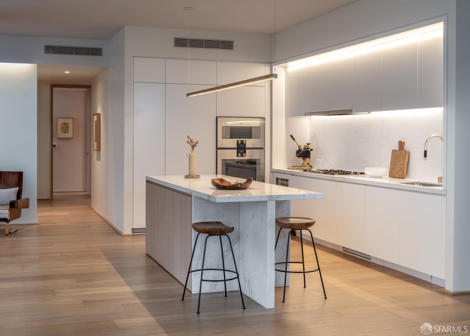 Detail Gallery Image 7 of 24 For 1 Steuart Ln #803,  San Francisco,  CA 94105 - 2 Beds | 2 Baths