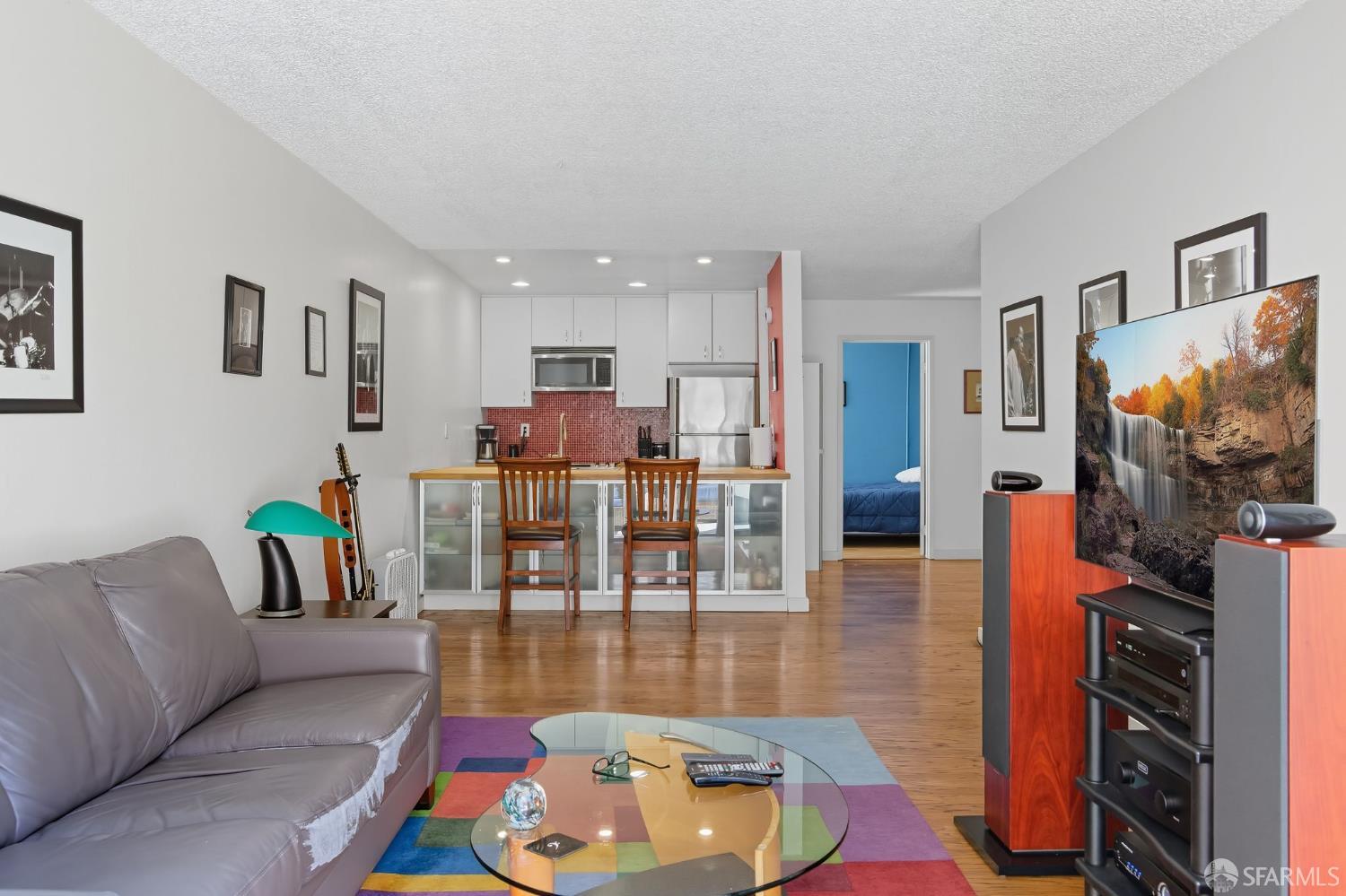 Detail Gallery Image 6 of 28 For 288 Whitmore St 125b,  Oakland,  CA 94611 - 1 Beds | 1 Baths