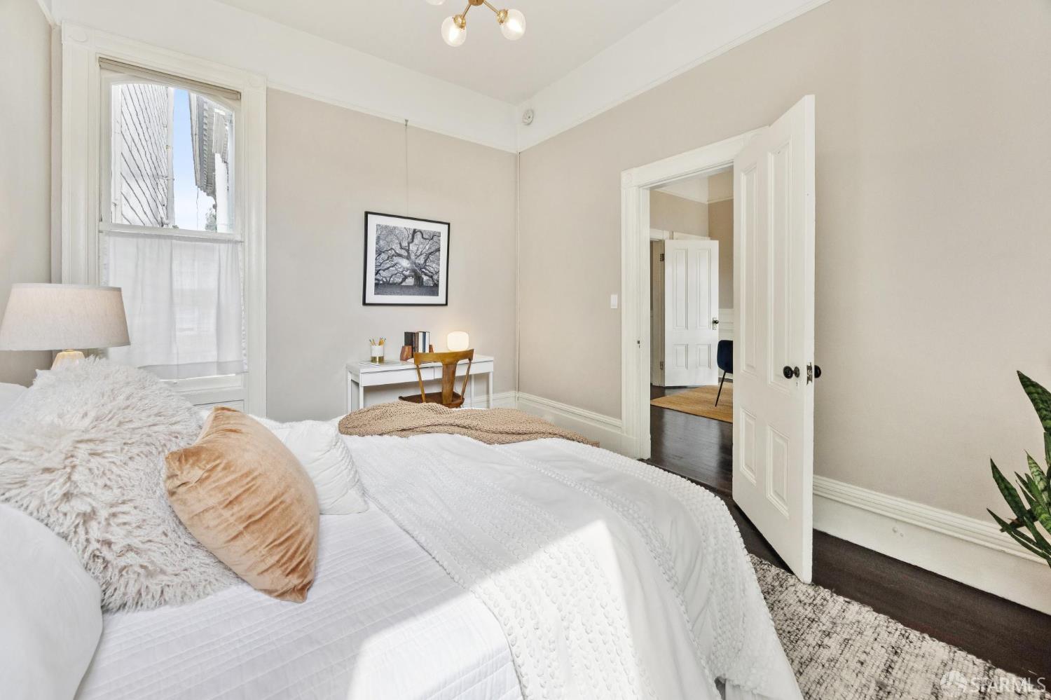 Detail Gallery Image 11 of 22 For 563 Haight St, San Francisco,  CA 94117 - 3 Beds | 1 Baths