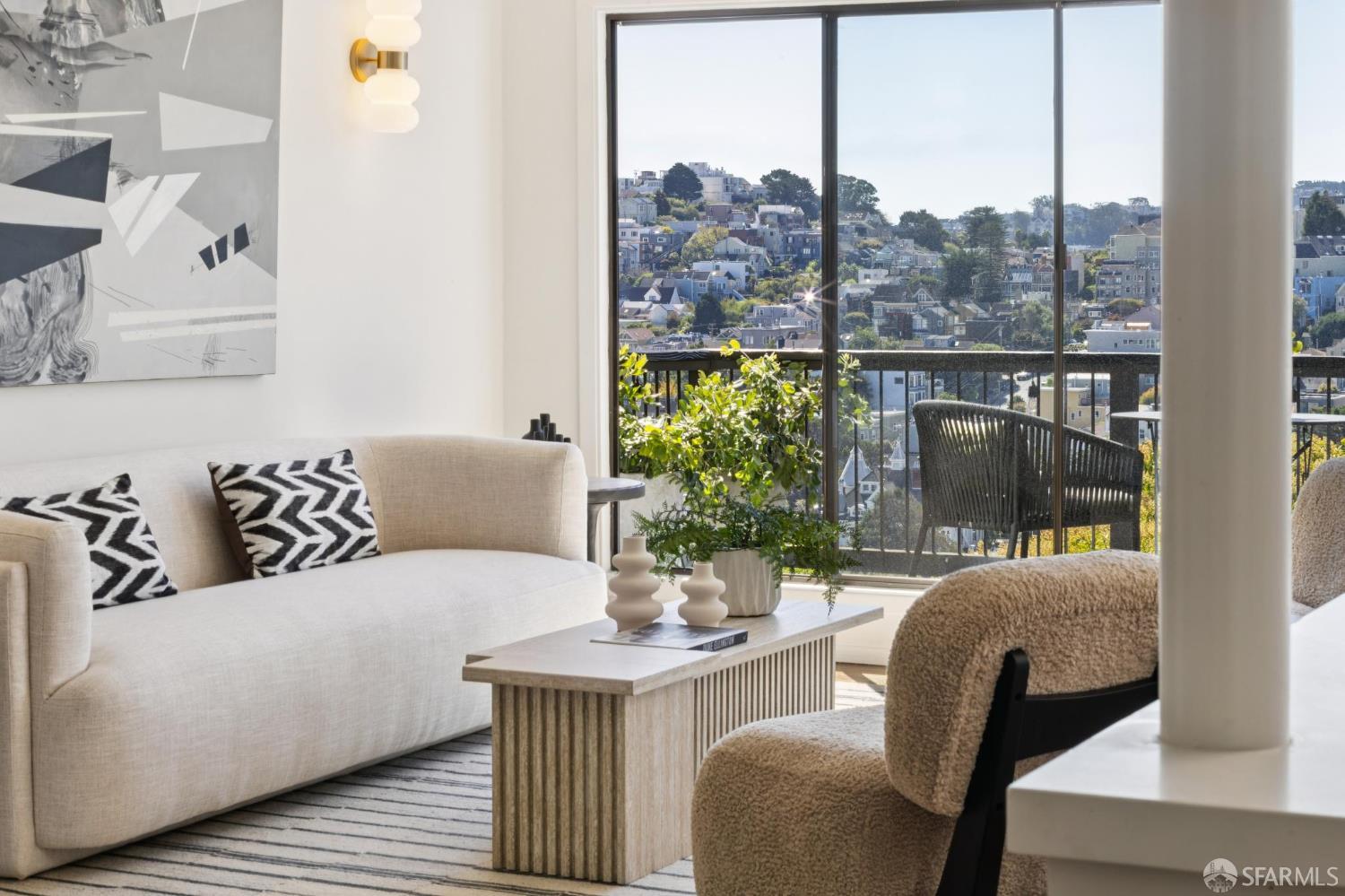 Detail Gallery Image 21 of 47 For 27 Saturn St, San Francisco,  CA 94114 - 3 Beds | 2 Baths